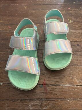 Girls high tide Sandals with Iridescent Straps